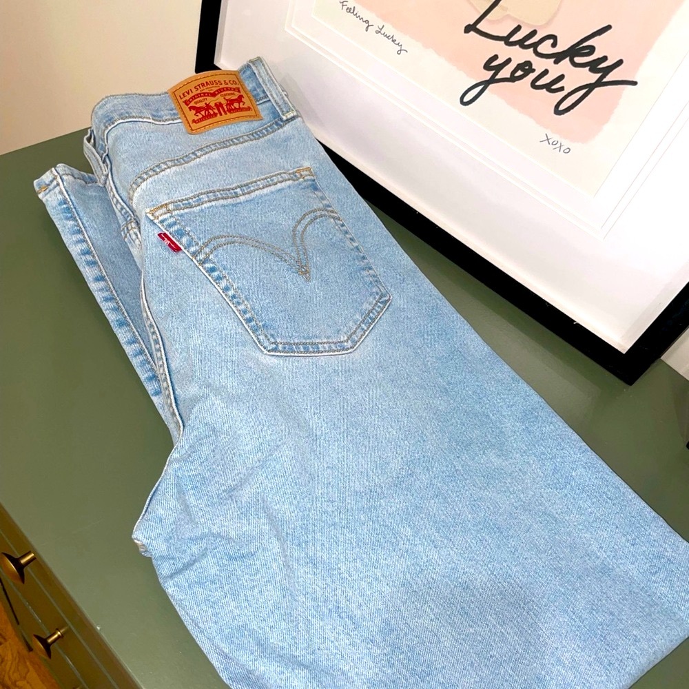 Levi's Ribcage Straight Light Blue Jeans